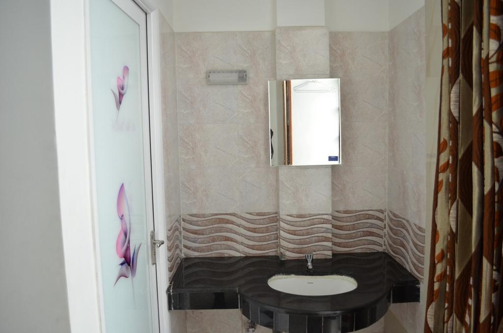 Mary Meridien Lodge Coimbatore Quarto foto