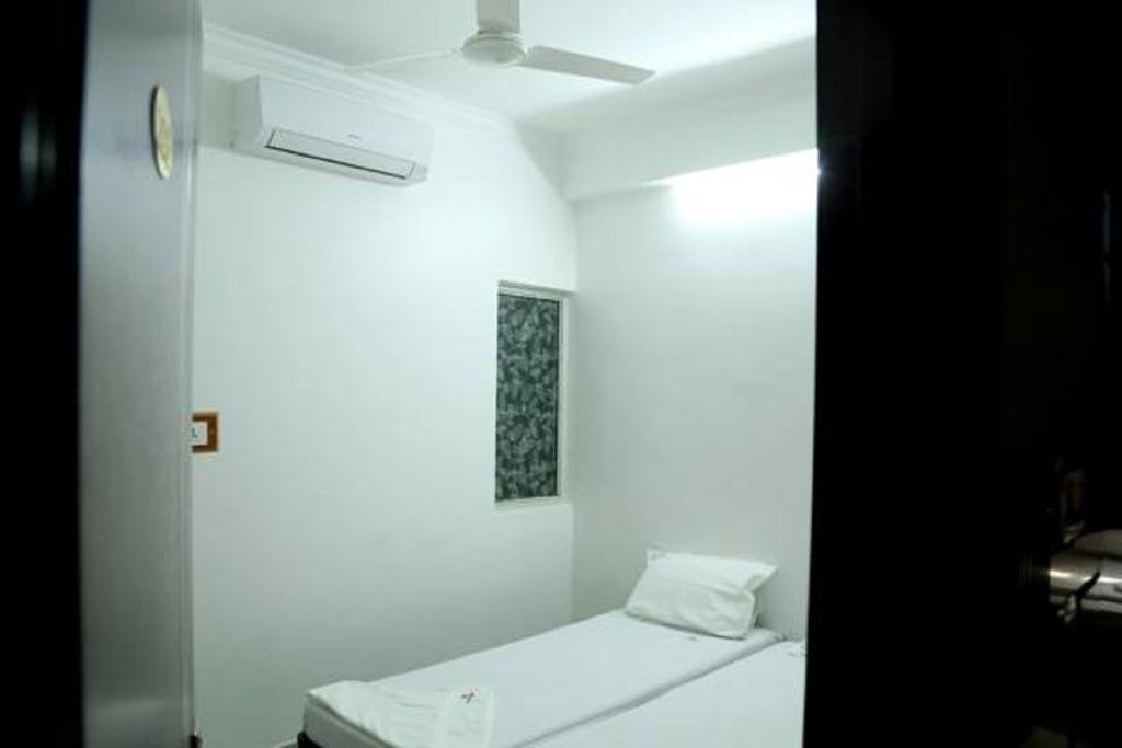 Mary Meridien Lodge Coimbatore Quarto foto